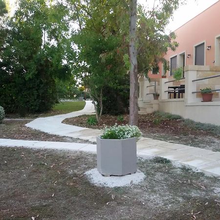 Appartamenti Turistici Aprile Antonio Luigi Боргане Екстериор снимка