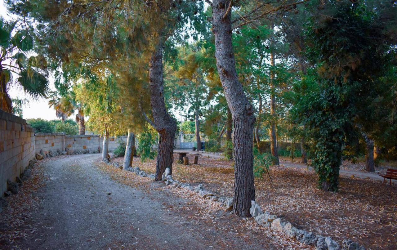 Appartamenti Turistici Aprile Antonio Luigi Боргане Екстериор снимка