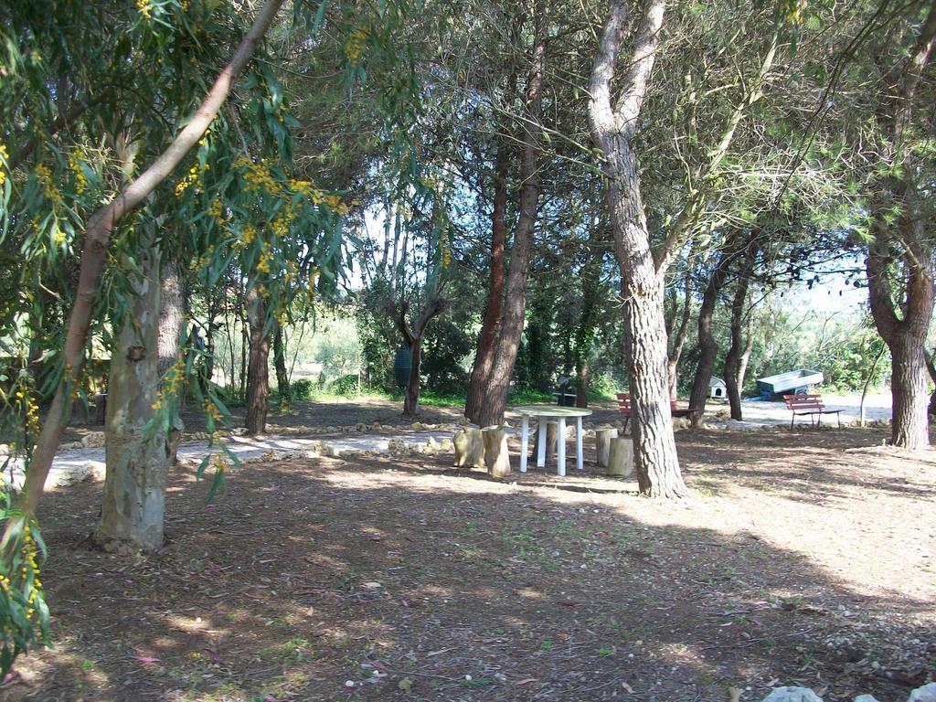 Appartamenti Turistici Aprile Antonio Luigi Боргане Екстериор снимка