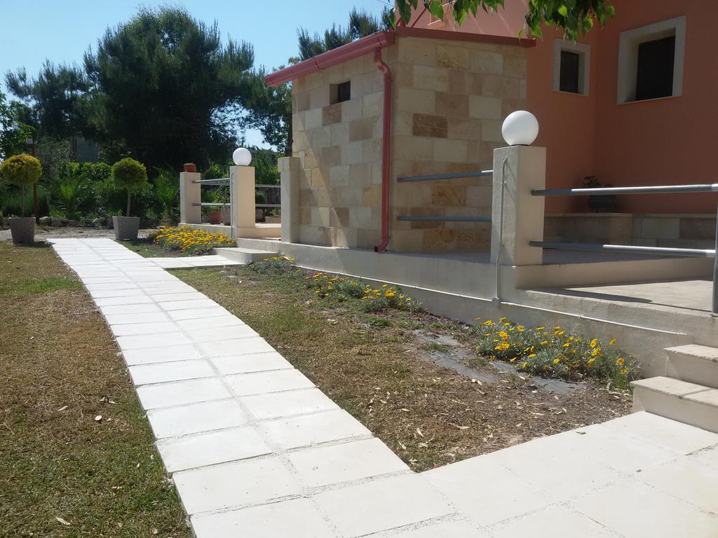 Appartamenti Turistici Aprile Antonio Luigi Боргане Екстериор снимка