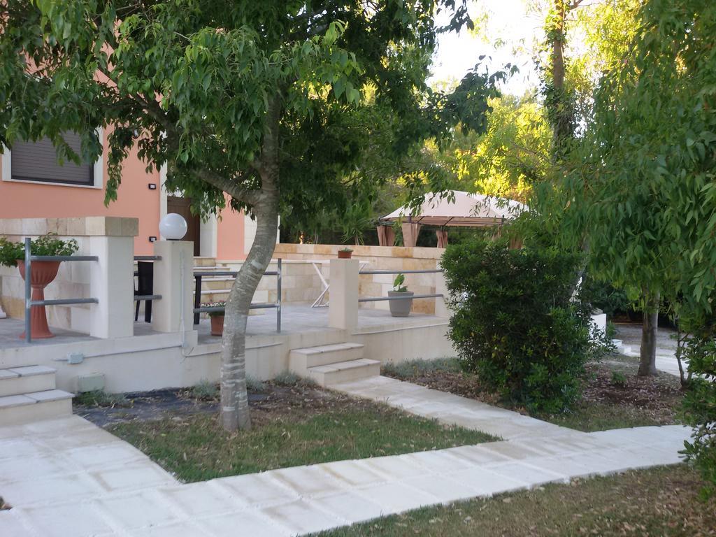 Appartamenti Turistici Aprile Antonio Luigi Боргане Екстериор снимка